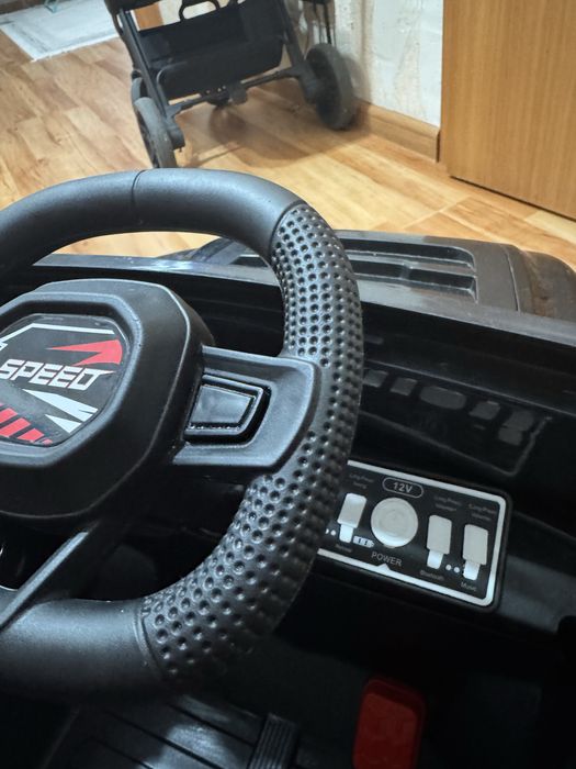 Детский электромобиль