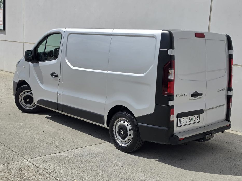 RENAULT Trafic 2017 — imagine 3