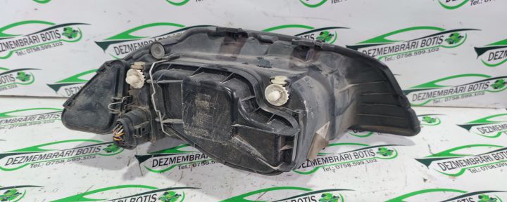 Far stanga Seat Ibiza a 3-a generatie 6L