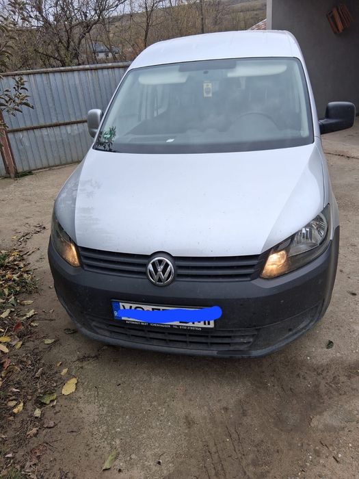 Vând Volkswagen Caddy