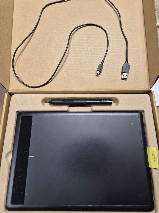 Графичен таблет One by Wacom CTL-671