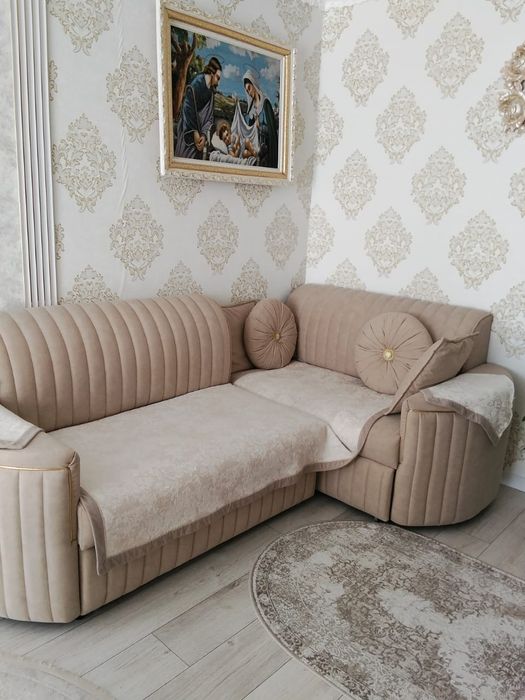 Диван для гостиной