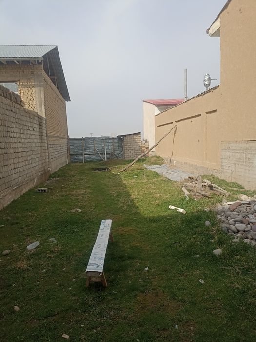 Arzon uchaska sotiladi