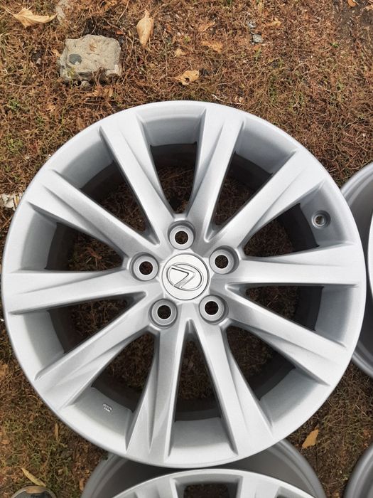 Продам диски р17 лексус тойота