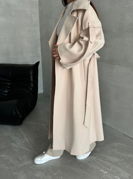 Палто чисто ново- бяло/ бежово