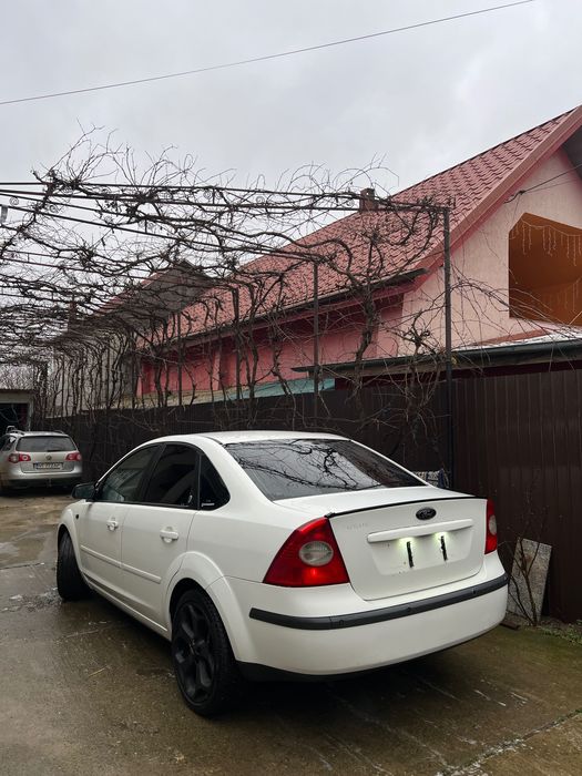 Bara spate ford focus
