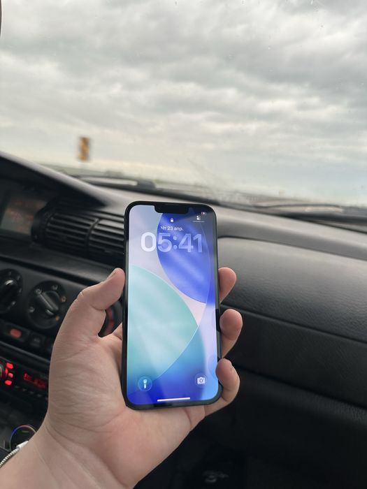 Айфон 13 идеал БЕЗ царапин 100%АКБ