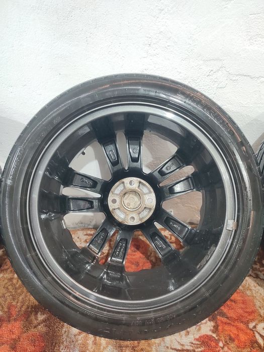 Продам диски с резиной R17
