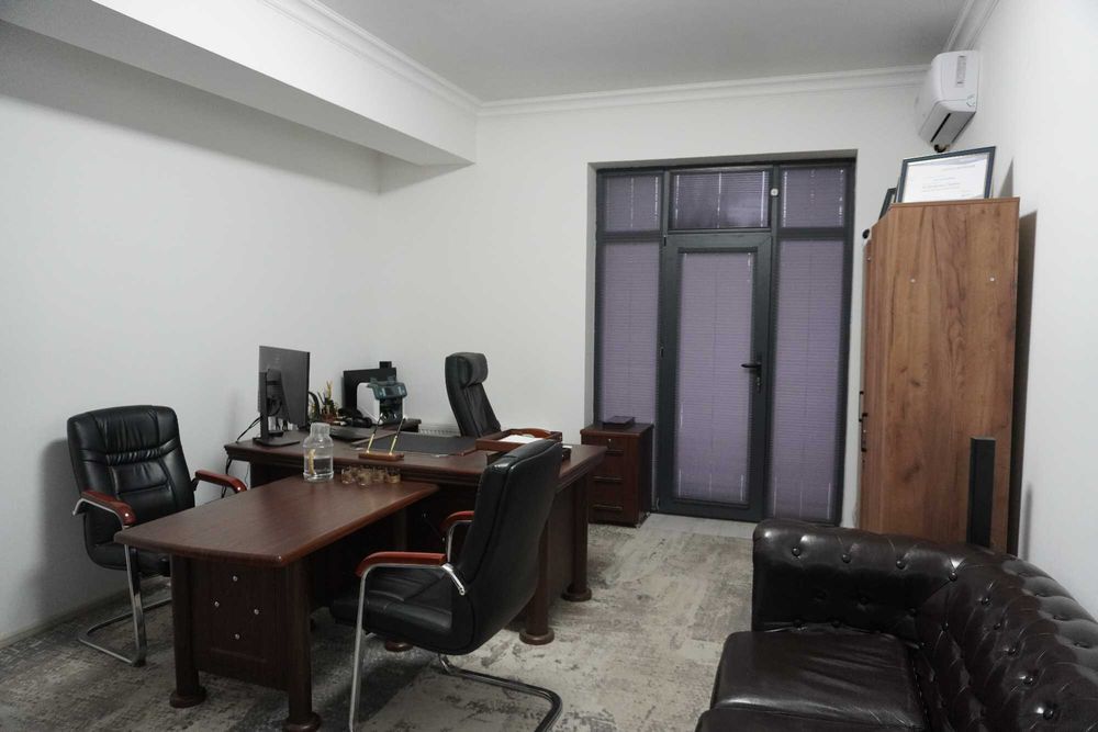 Просторная 4-комнатная квартира рядом с метро Буюк Ипак Йули