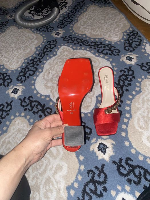 Тапочки на каблуках