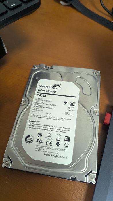 Жёсткий диск HDD 4TB