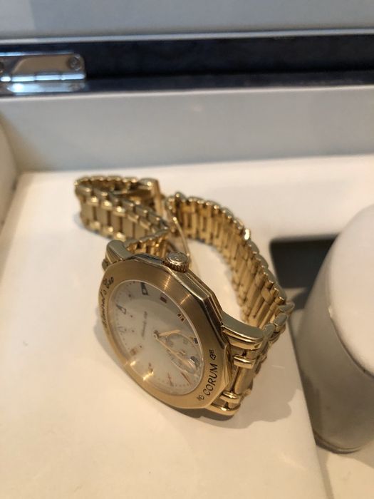 Золотые часы CORUM (Швейцария)