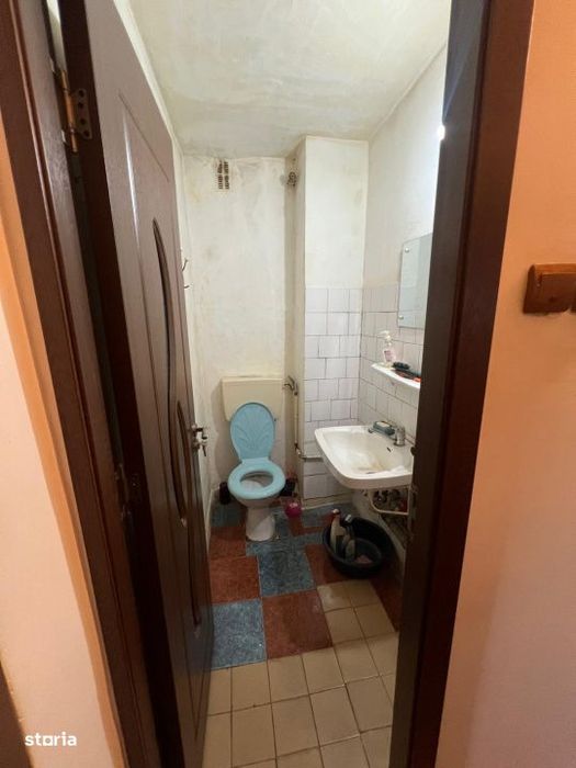 Apartament 3 camere, spatios,  renovabil