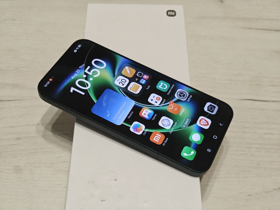Като нов Xiaomi 17 Ultra 16 GB RAM 512 GB