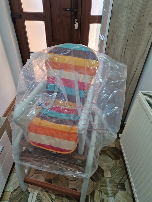 Scaun de masa NOU in folie
