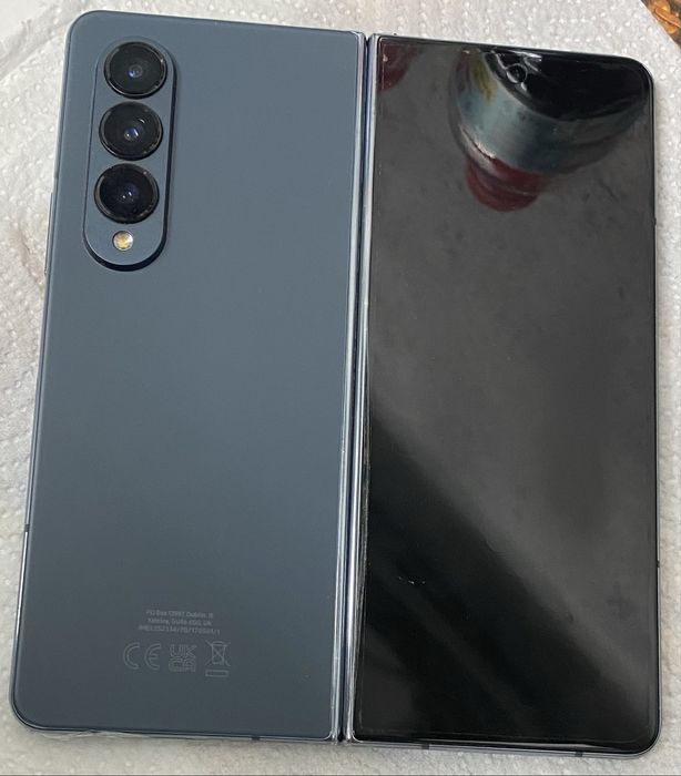 Samsung galaxy Zfold 4 256 gb