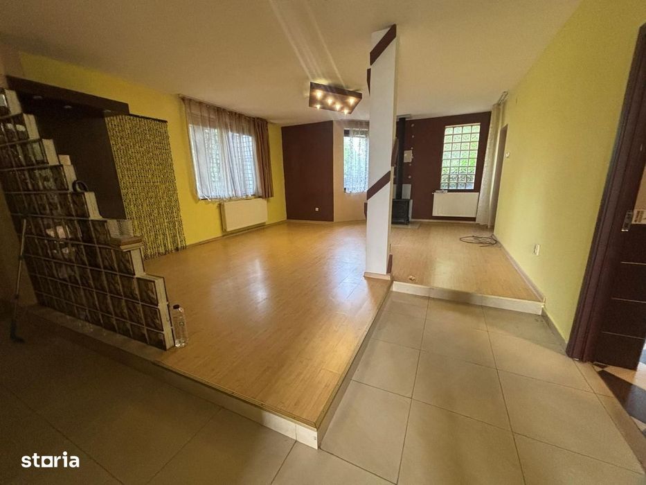 Casa cu 5 camere Breazu