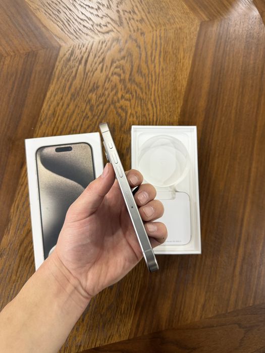 Iphone 15 pro 256 gb natural titan в идеале