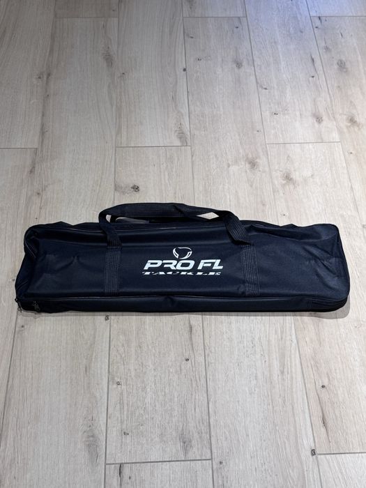 Rod pod 4 posturi negru FL