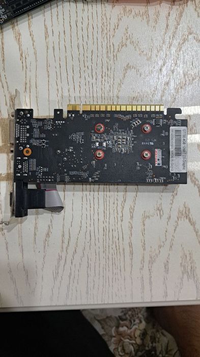 Материнская плата