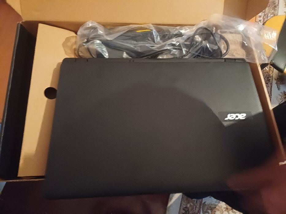 Ноутбук acer ...