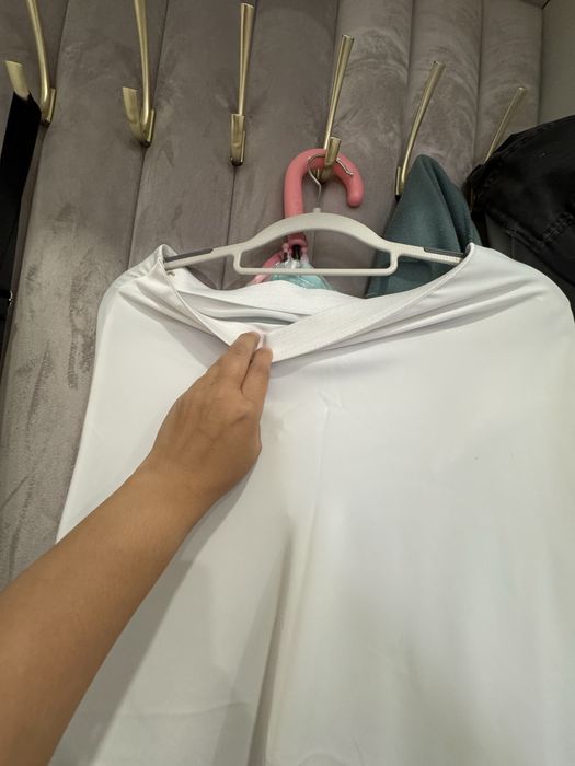 Белая атласная юбка