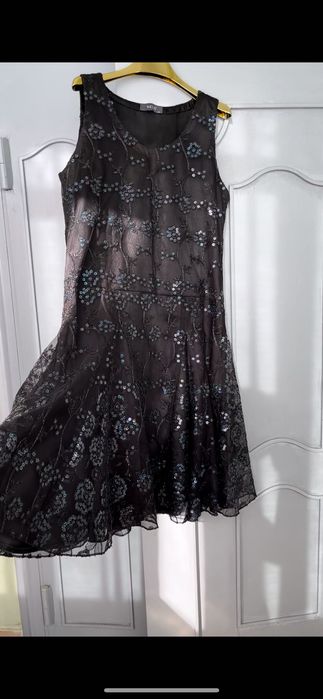 Платье  с блёстками для мероприятия