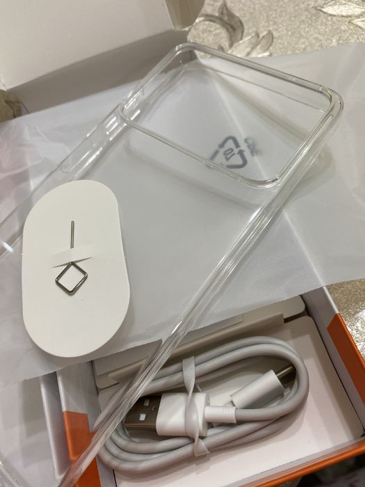 Продам абсолютно Новый телефон