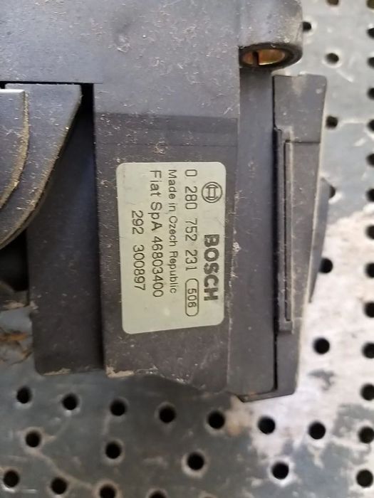 Pedala acceleratie 1.9 jtd alfa romeo 156 932 0280752231 46803400