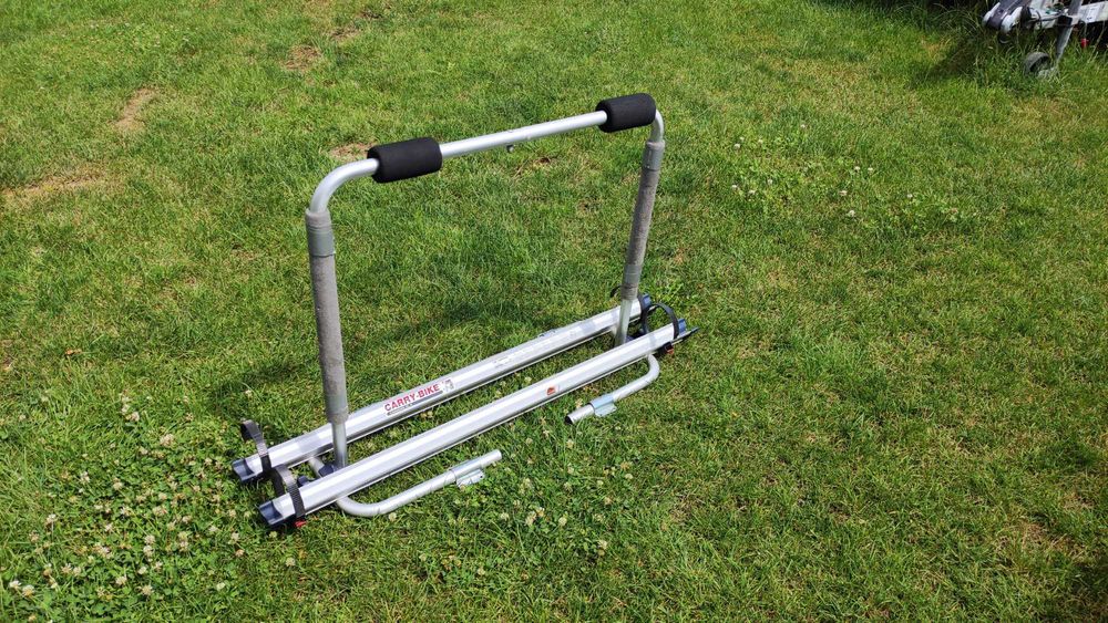 Suport transport biciclete pentru rulota.