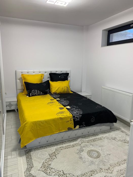 De vanvare apartament cu terasa si parcare