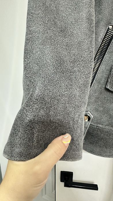 Продам новую кожаную куртку