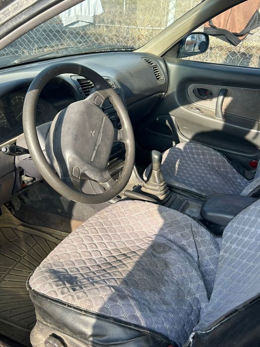 Продам машину мицубиси галант 1994