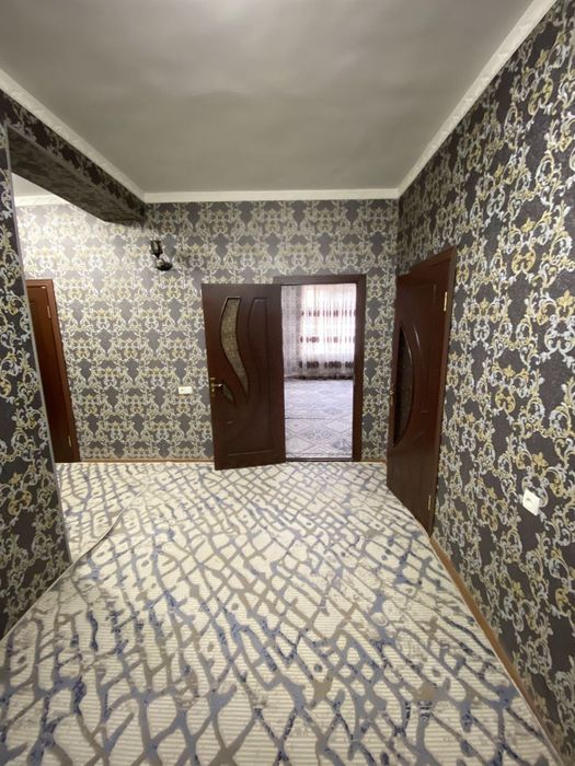 СРОЧНО и недорого продается  3 комнатная квартира !