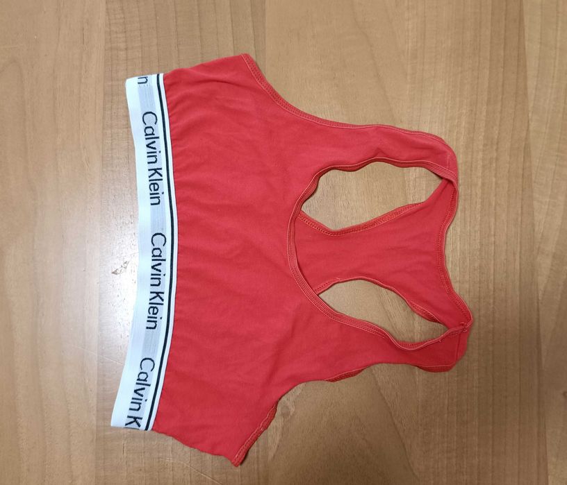 Calvin Klein-Много Запазено