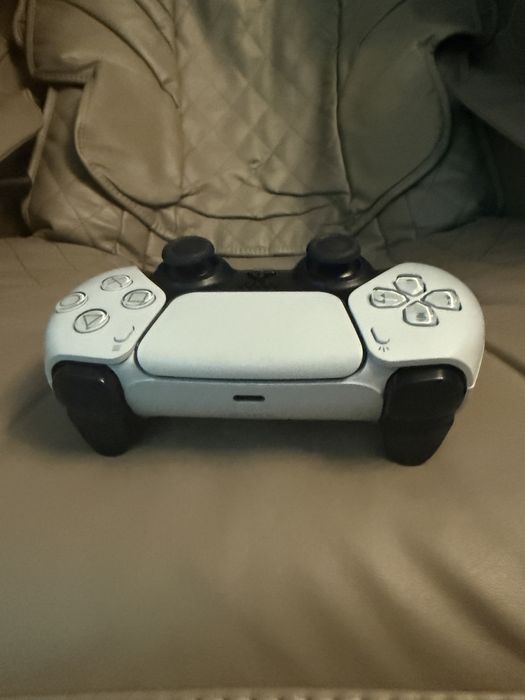 Maneta,joystick .controller Sony Playstation 5 impecabil - ps5- tipla