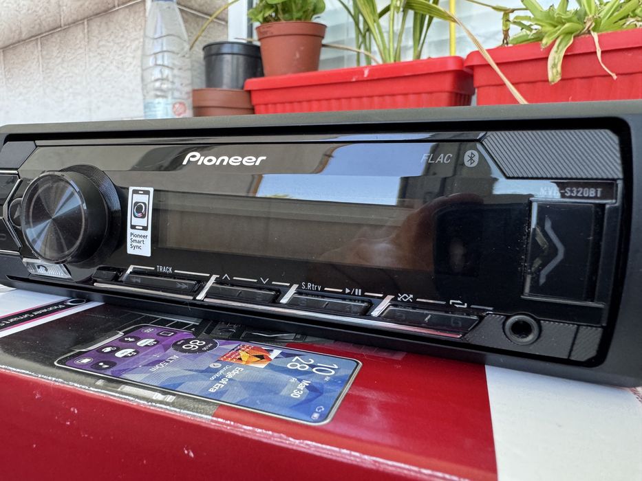 Авто ресийвър Pioneer MVH-S320BT