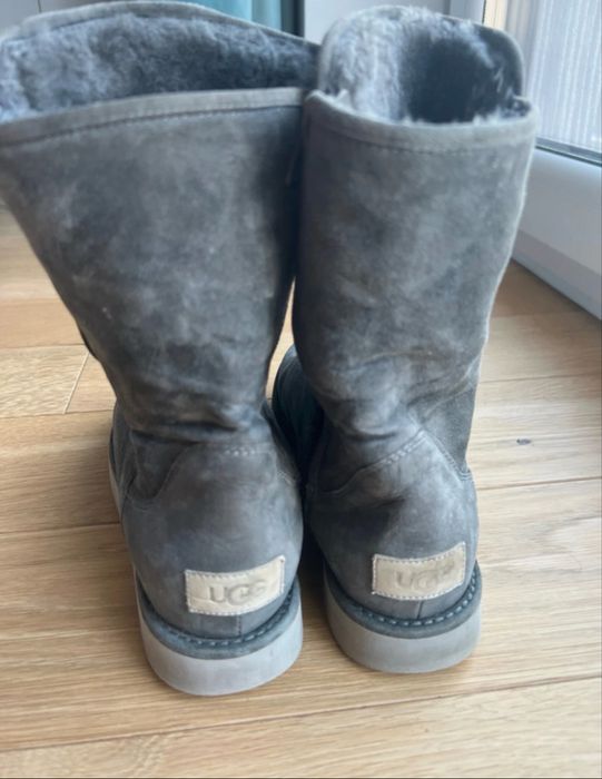 Cizme UGG Inalti