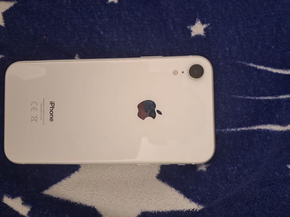 vand iphone Xr impecabil