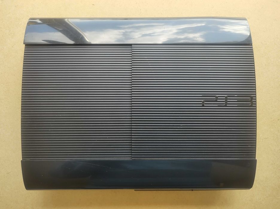 PS3 PlayStation 3 Super Slim комплект 1TB диск + 2 джойстика + камера + motion controller 184euro/360лв
