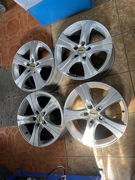 Диски R17 BMW,Honda (5*120)