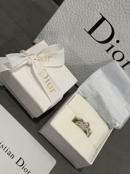 Inel Dior Premium in cutie
