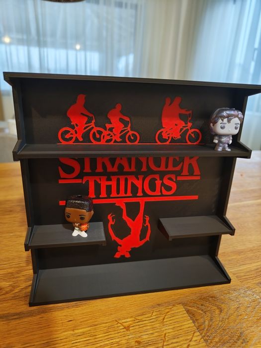 Display figurine kinder stranger things
