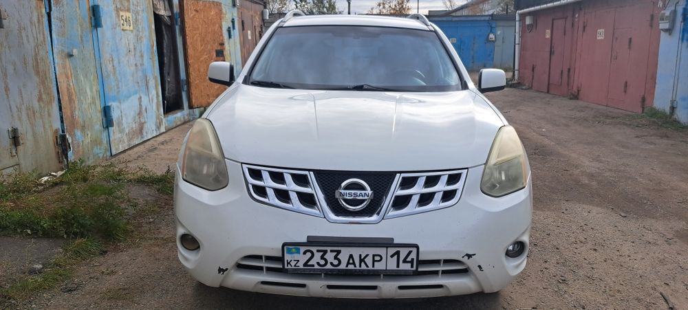 Ниссан Роуг 2011г