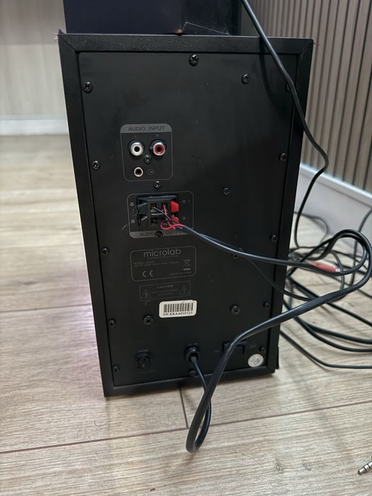 Microlab m-930 2.1 стереопара с сабвуфером.