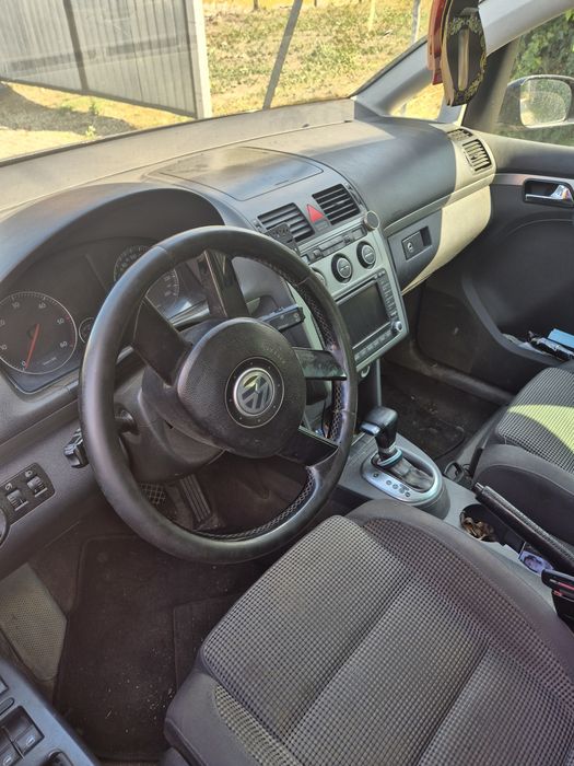 VOLKSWAGEN Touran 2006 — imagine 4