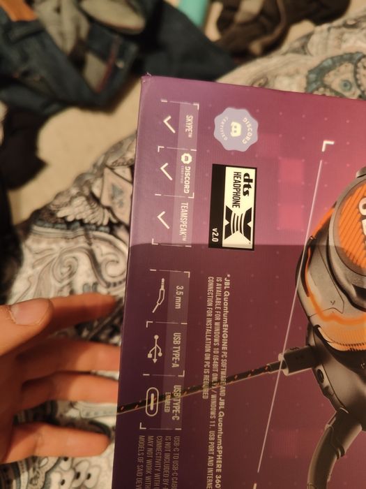 JBL QUANTUM ONE запечатанный