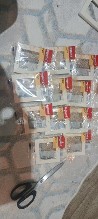 Рамка для розеток Legrand