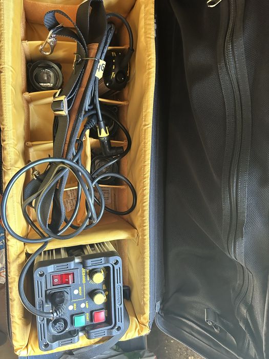 Kit Complet Iluminat Profesional Dedolight – NOU / Nefolosit