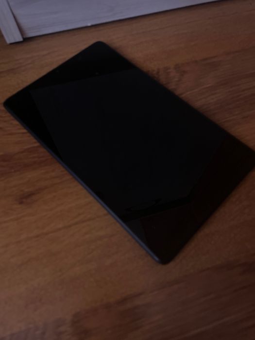 Таблет Lenovo Tab M8 (8 инча) – Метален корпус, Dolby Audio, отлично състояние
